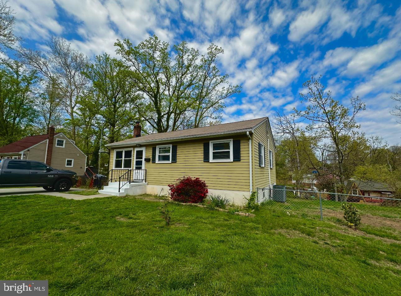 13430 Forest Glen Rd Property Photo 1
