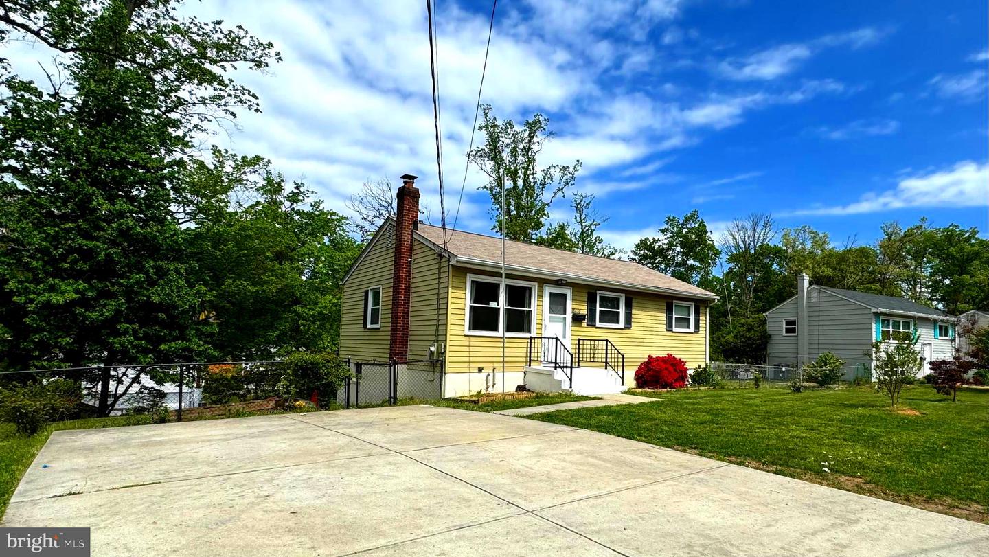 13430 Forest Glen Rd Property Photo 2