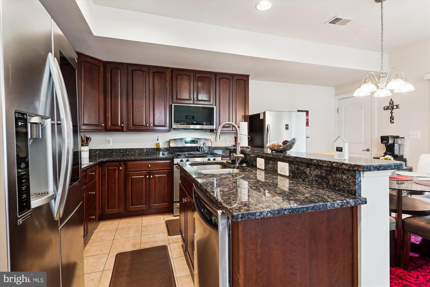 2262 Margraf Cir Property Photo 4