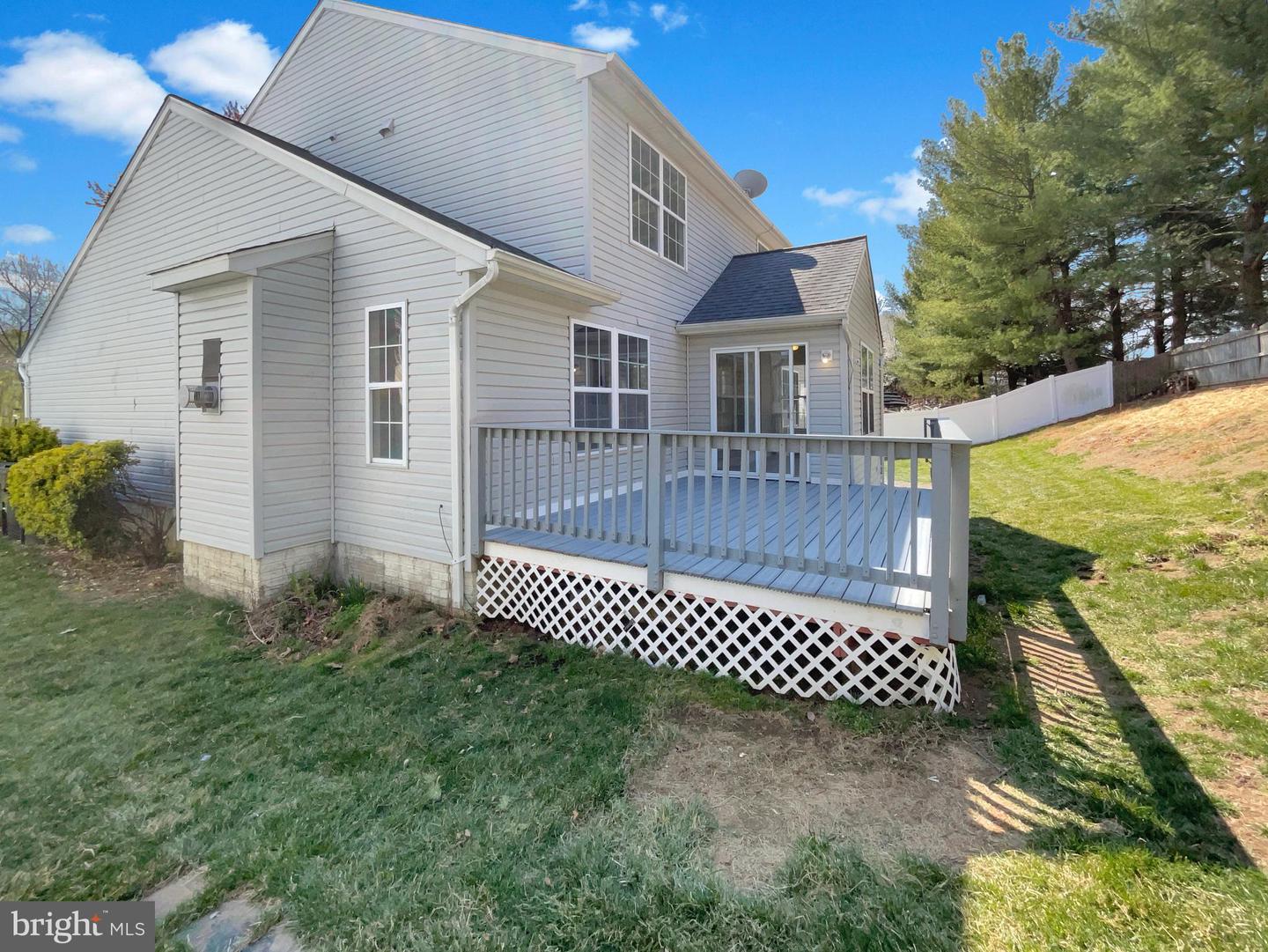 3510 Powells Crossing Ct Property Photo 8