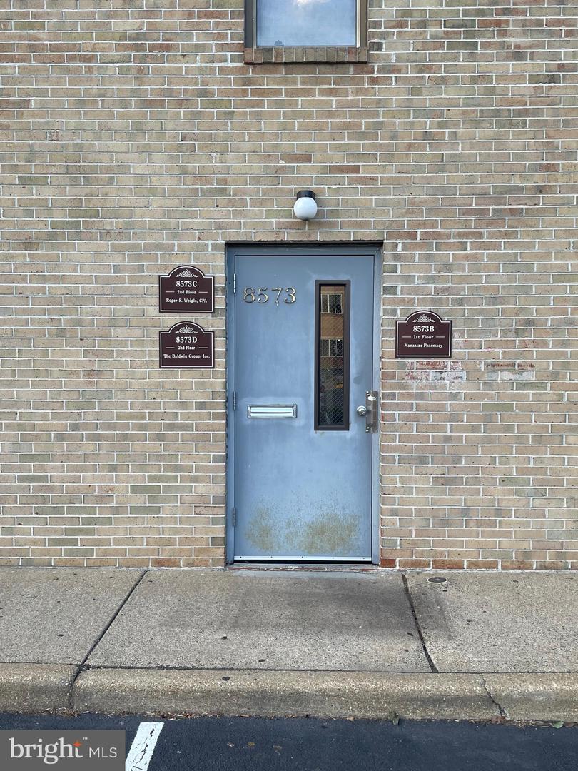8573 Sudley Rd #8573d Property Photo 3