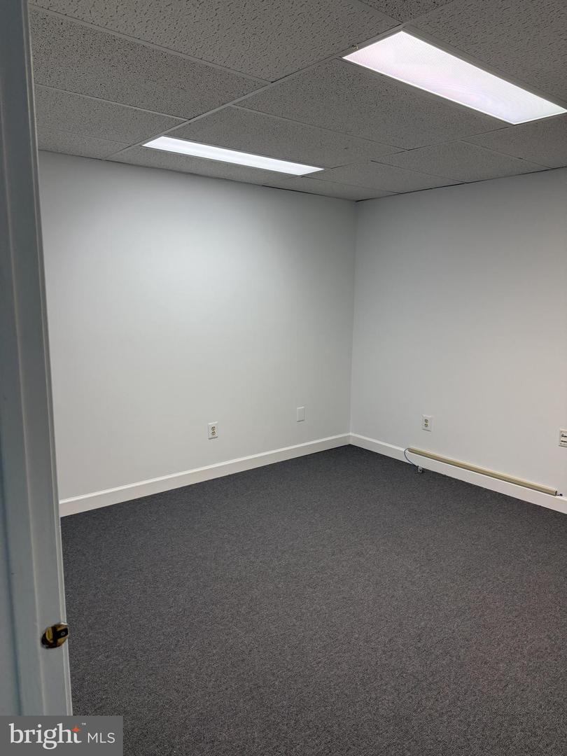 8573 Sudley Rd #8573d Property Photo 12