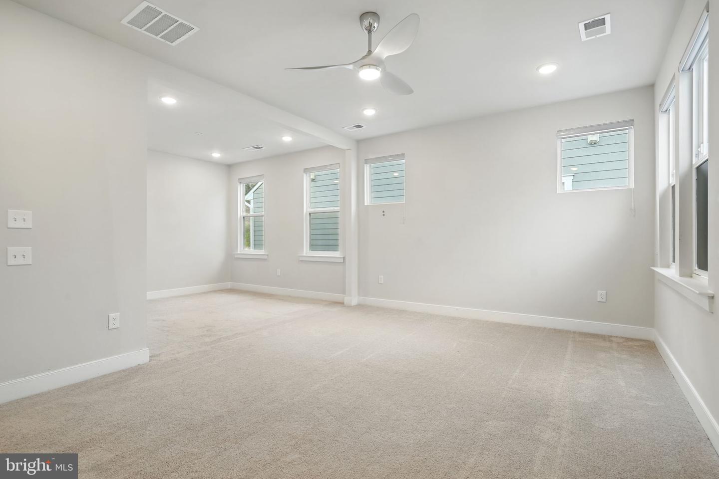 1843 Magnolia Fruit Dr Property Photo 30