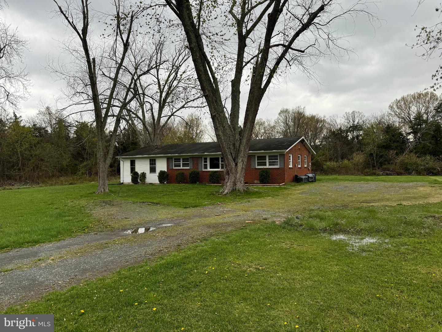 8616 Linton Hall Rd Property Photo