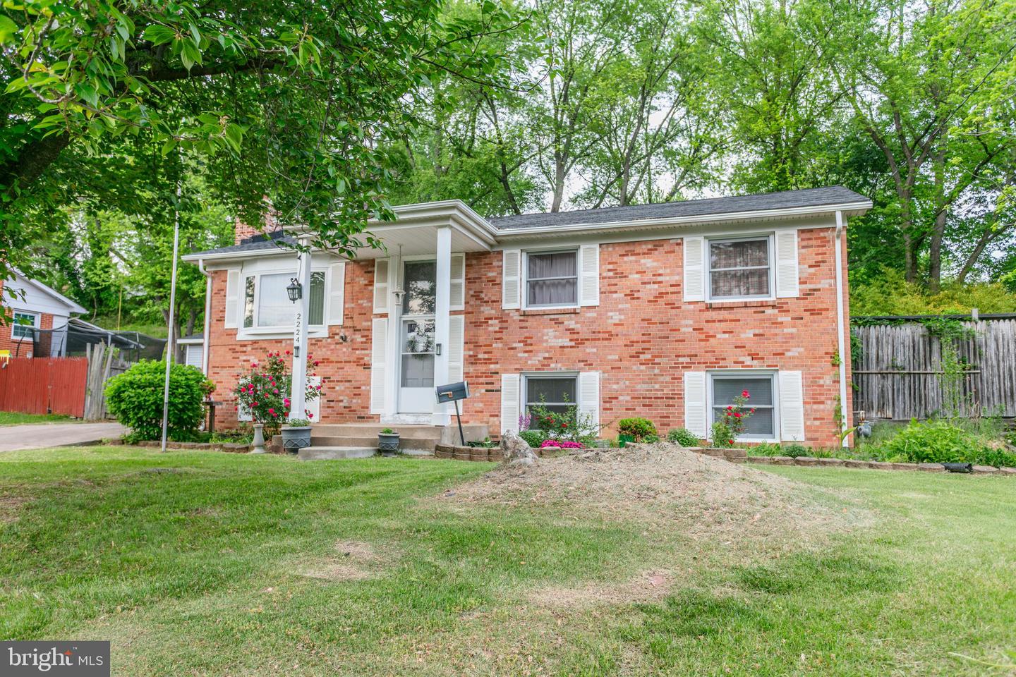 2224 Montgomery Ave Property Photo 1