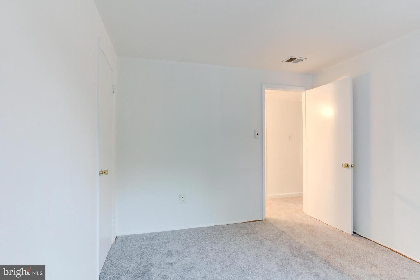 2224 Montgomery Ave Property Photo 33