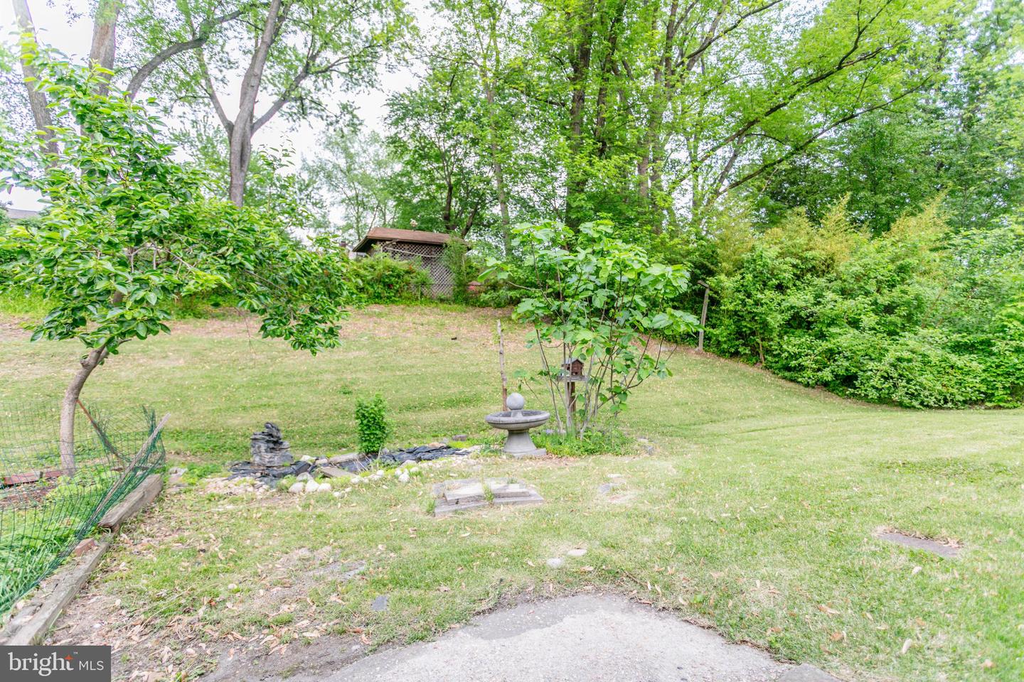 2224 Montgomery Ave Property Photo 36