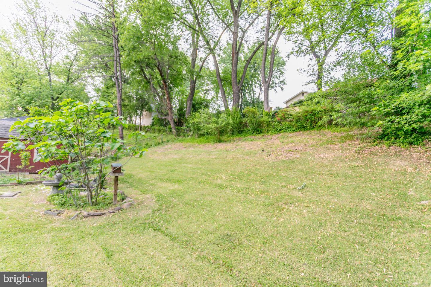 2224 Montgomery Ave Property Photo 38
