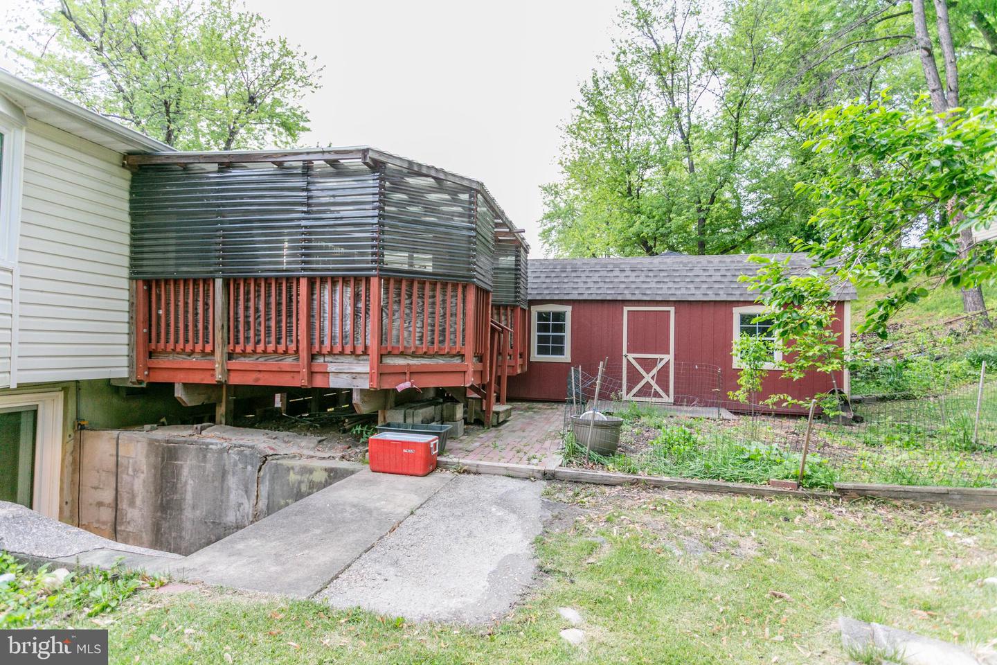 2224 Montgomery Ave Property Photo 40