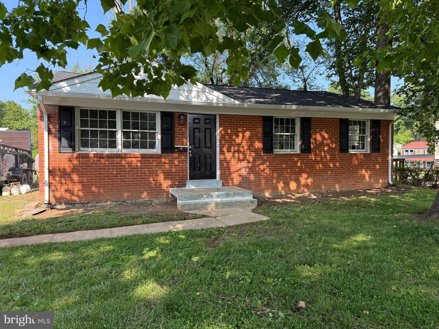 13702 GRACE ST Property Photo 1