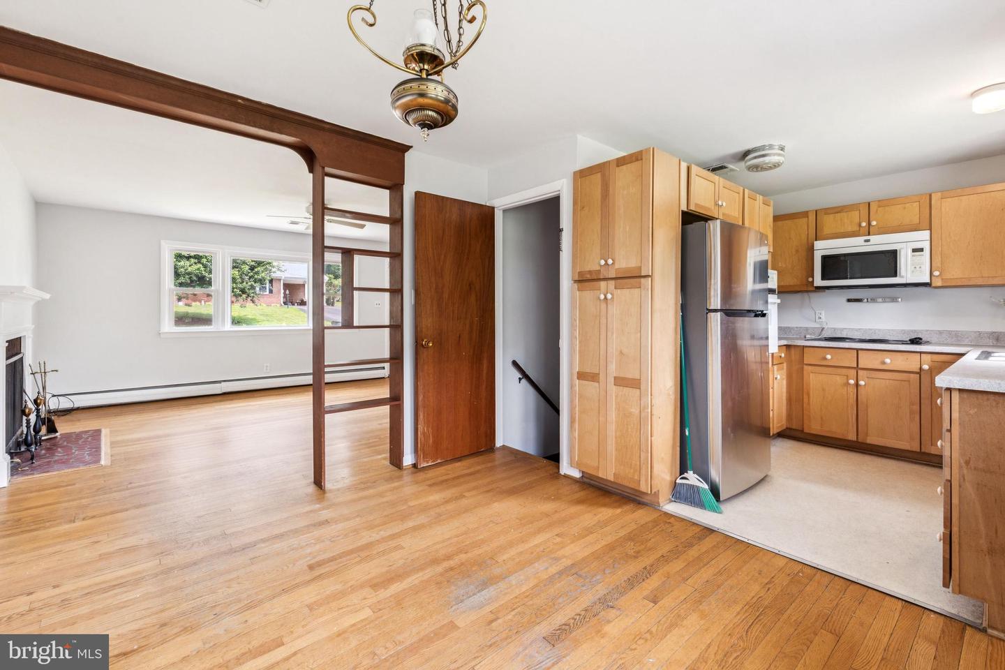 1511 Woodside Dr Property Photo 6