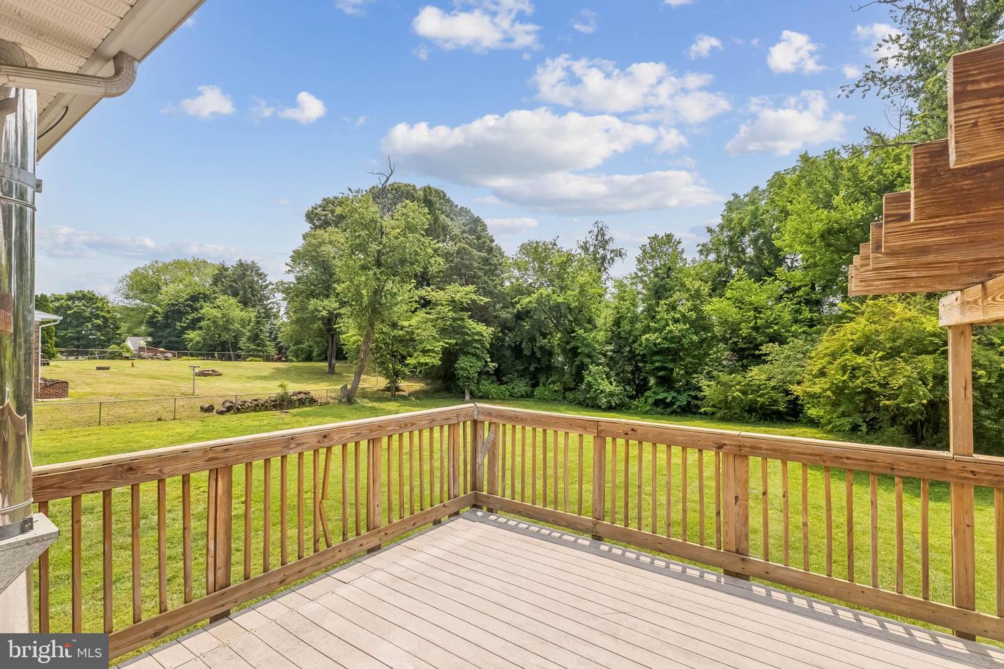 1511 Woodside Dr Property Photo 18