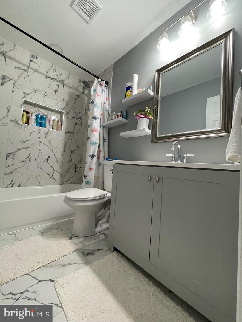 4612 Central Park Dr Property Photo 10