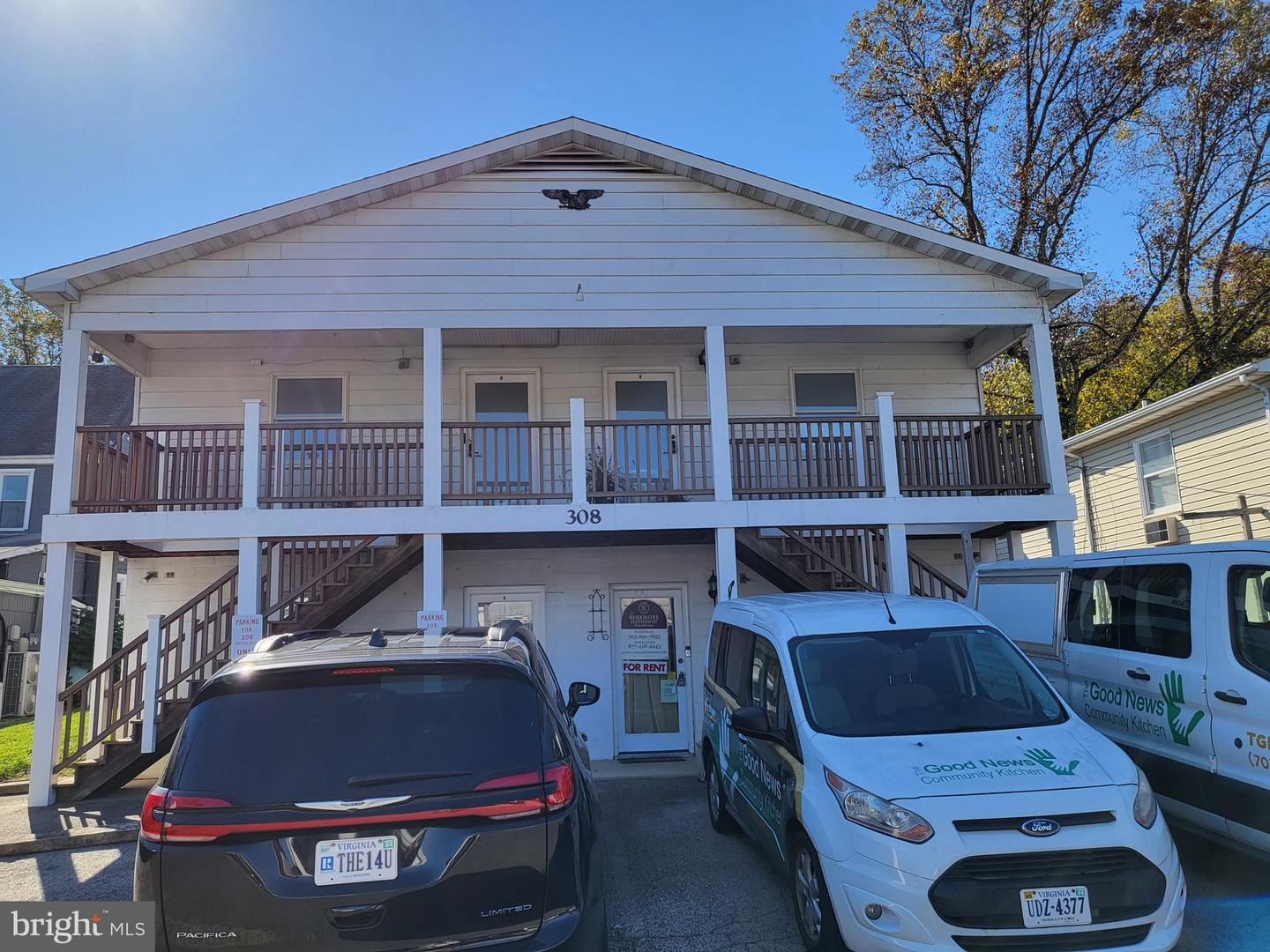 308 Poplar Alley #b Property Photo 1
