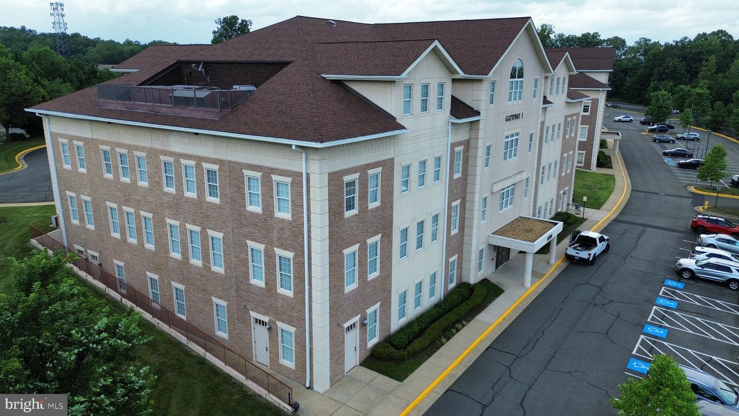 18300 Quantico Gateway Dr #100 Property Photo 2