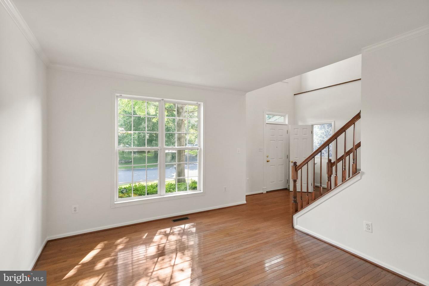 9836 Rainleaf Ct Property Photo 7