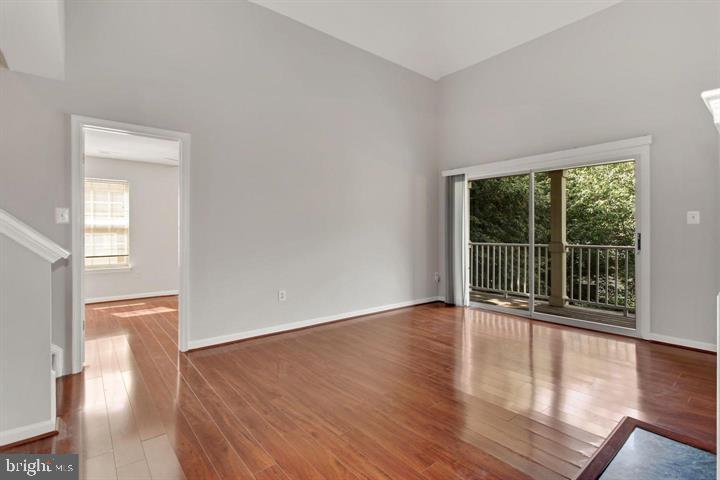 1031 Gardenview Loop Property Photo 5