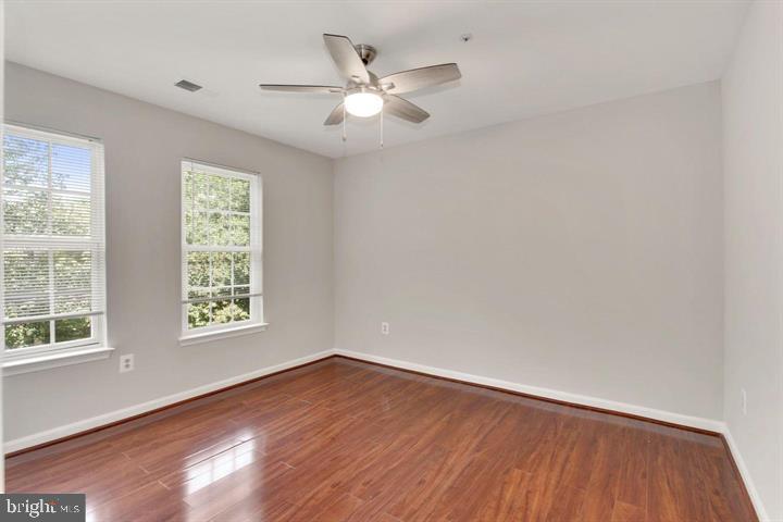 1031 Gardenview Loop Property Photo 9