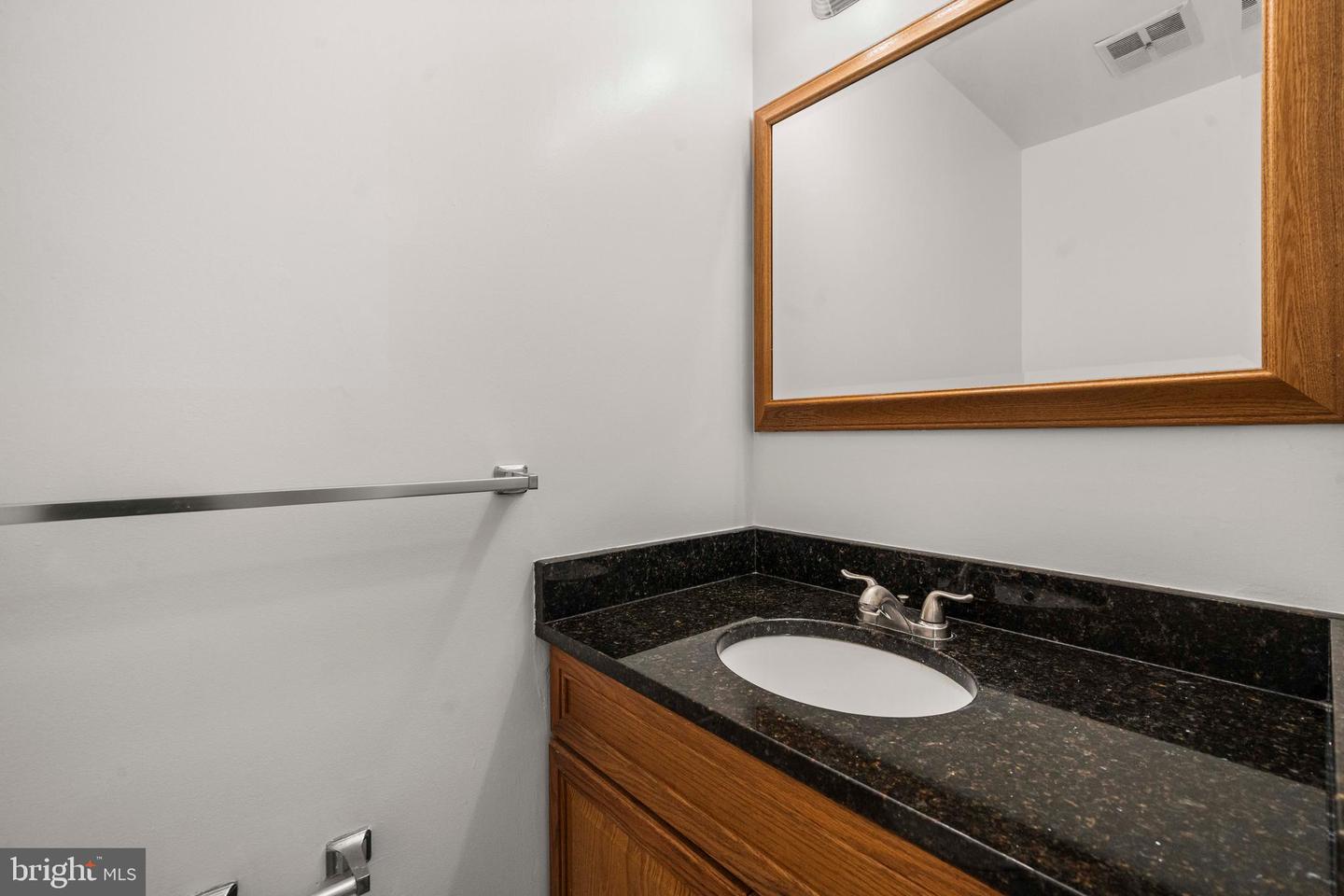 7621 Jordon Hollow Ct Property Photo 12