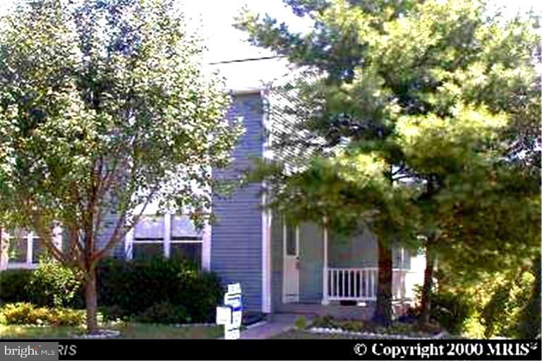 15267 VALLEY STREAM DR Property Photo 1