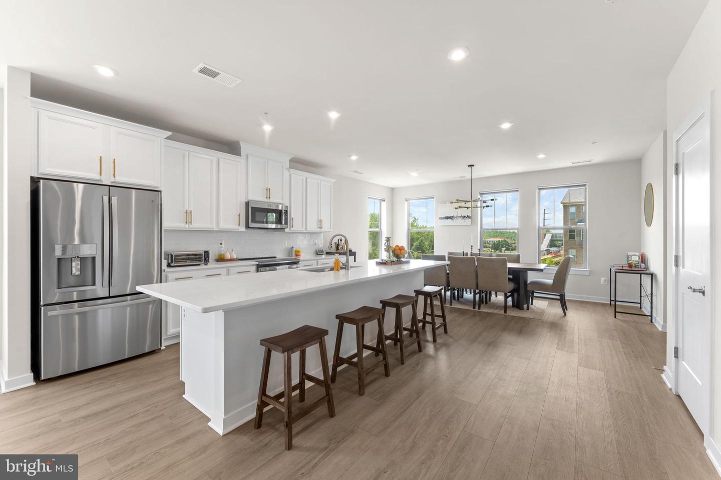 501 Tassita Ln #b Property Photo 8