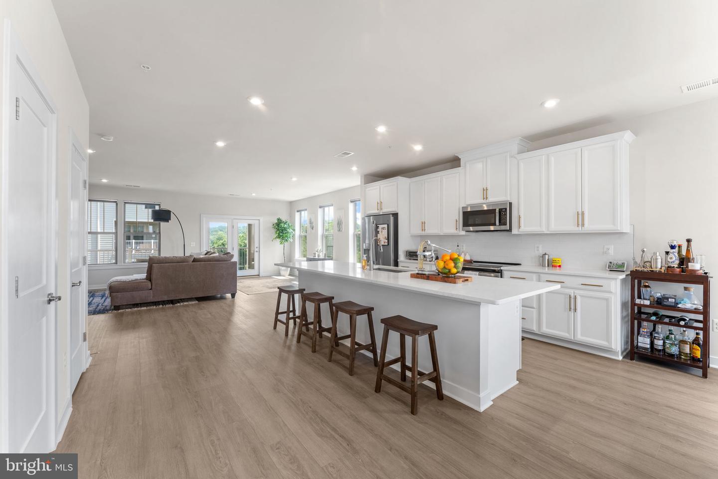 501 Tassita Ln #b Property Photo 9