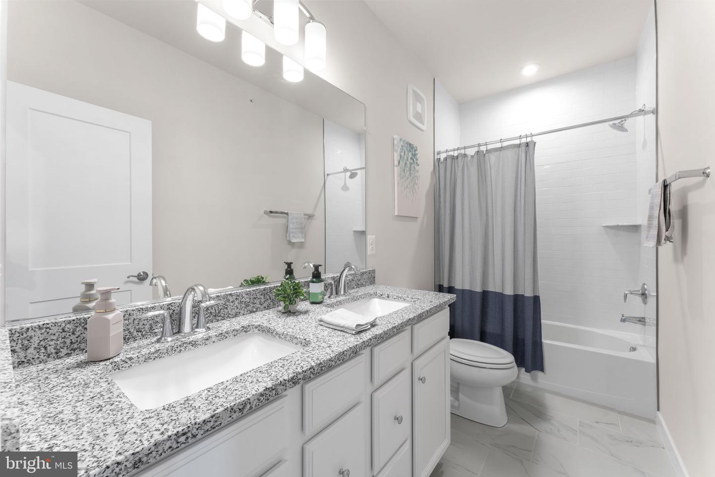 501 Tassita Ln #b Property Photo 28