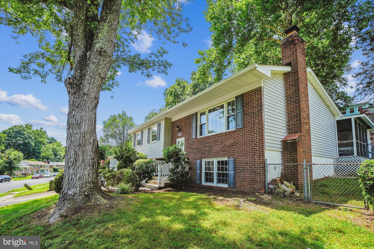 13804 Gilbert Rd Property Photo 4