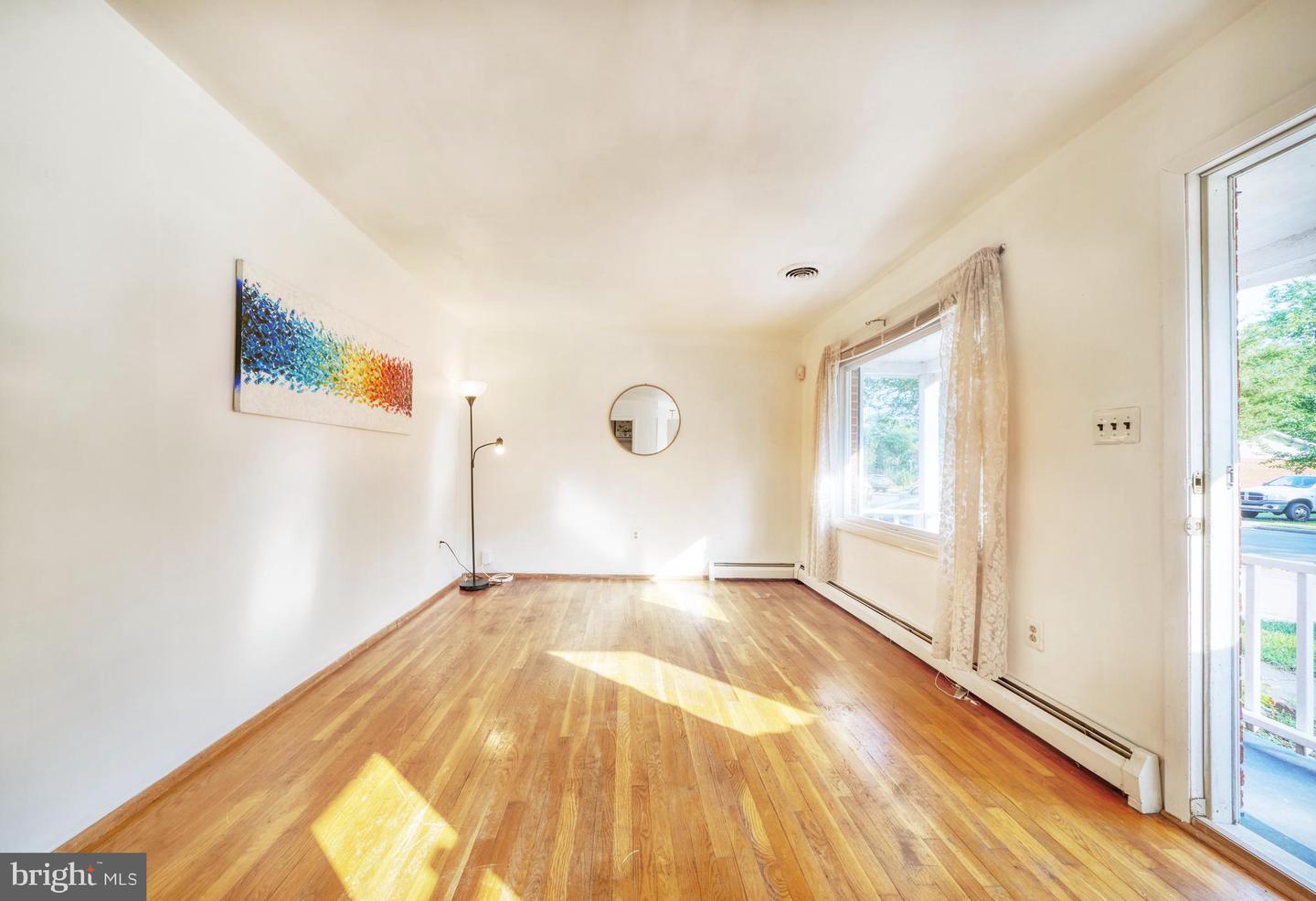 14307 BISMARK AVE Property Photo 1