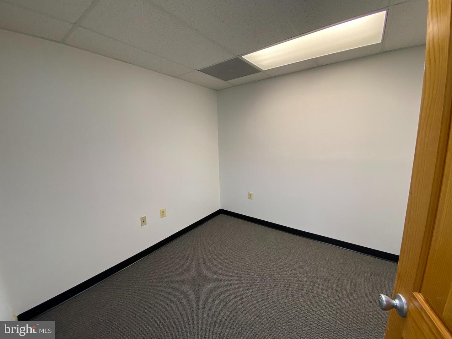 10535 Crestwood Dr #201 & 203 Property Photo 11