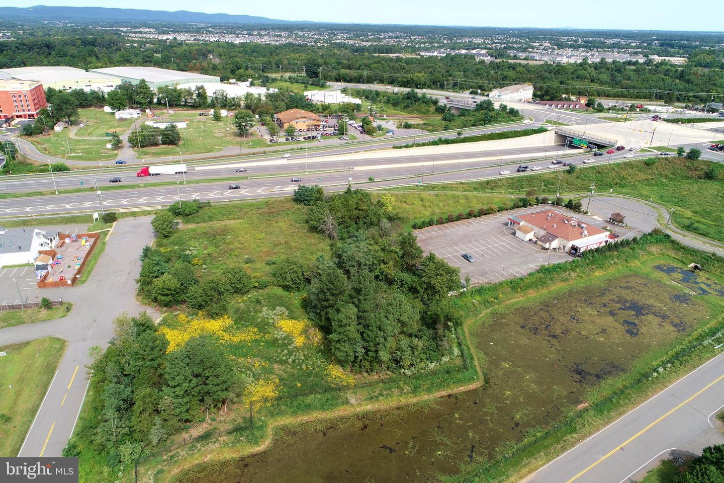 14203 Lee Hwy Property Photo 3