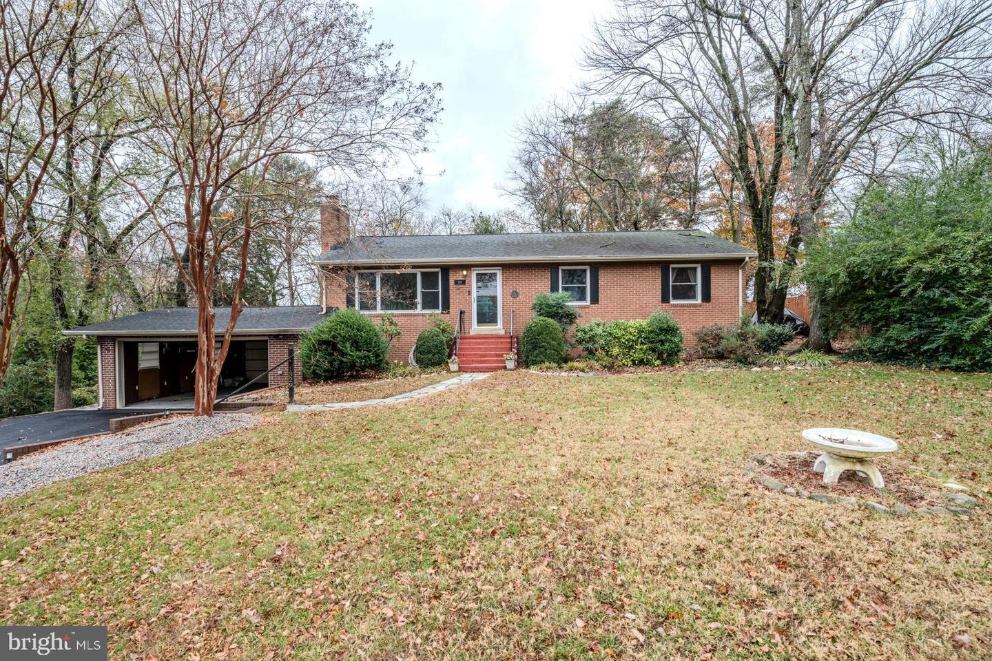 1329 Devils Reach Rd Property Photo 1