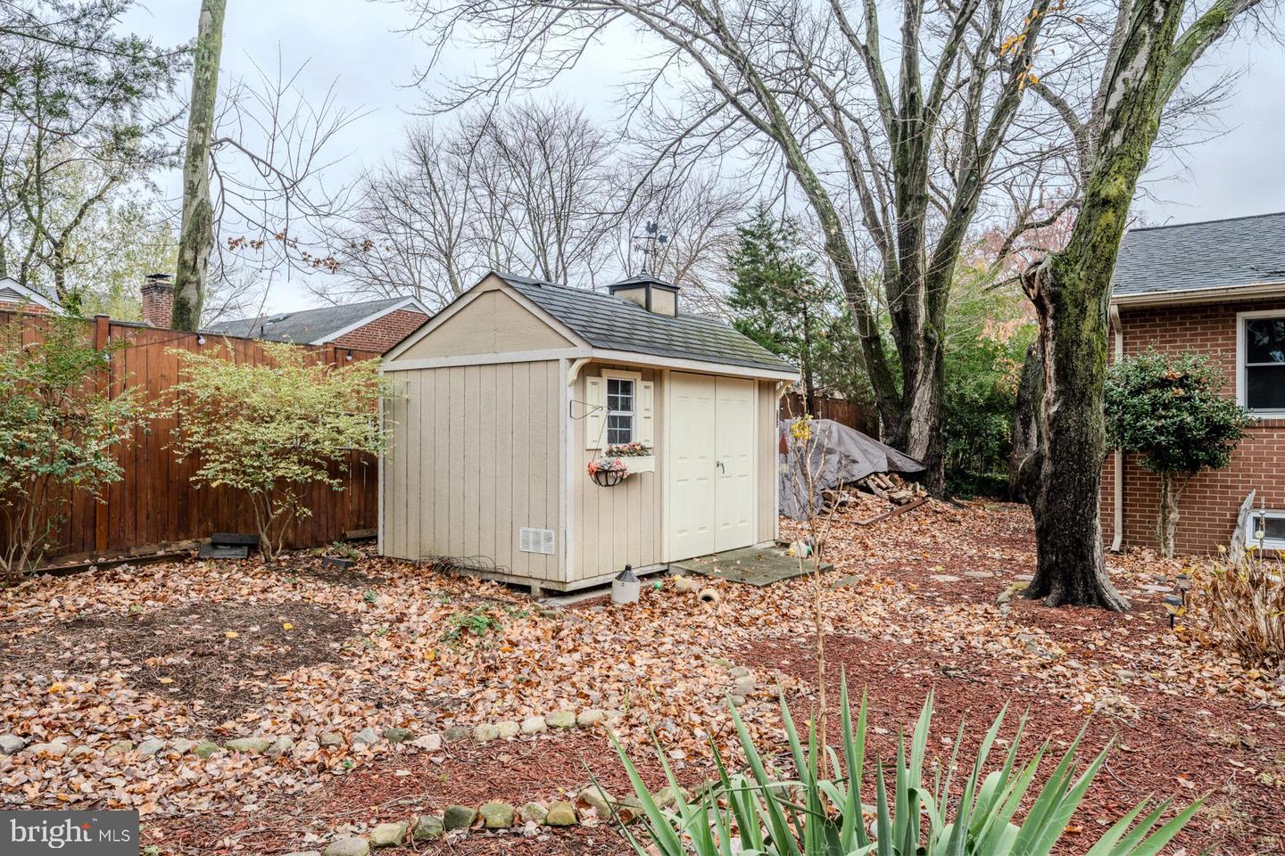 1329 Devils Reach Rd Property Photo 30