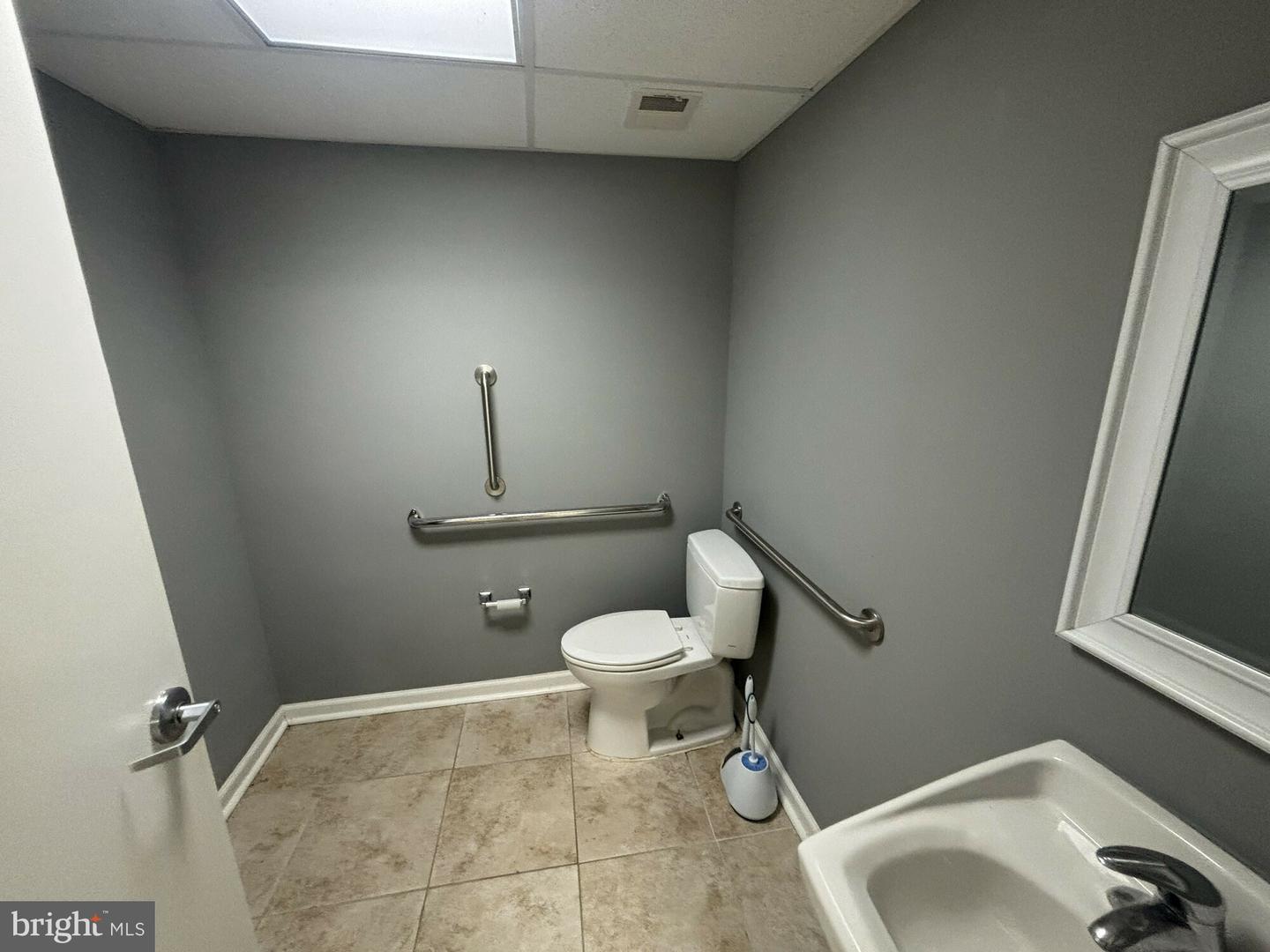 3302 Old Bridge Rd #a Property Photo 11
