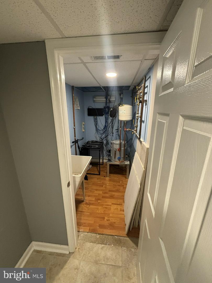 3302 Old Bridge Rd #a Property Photo 12