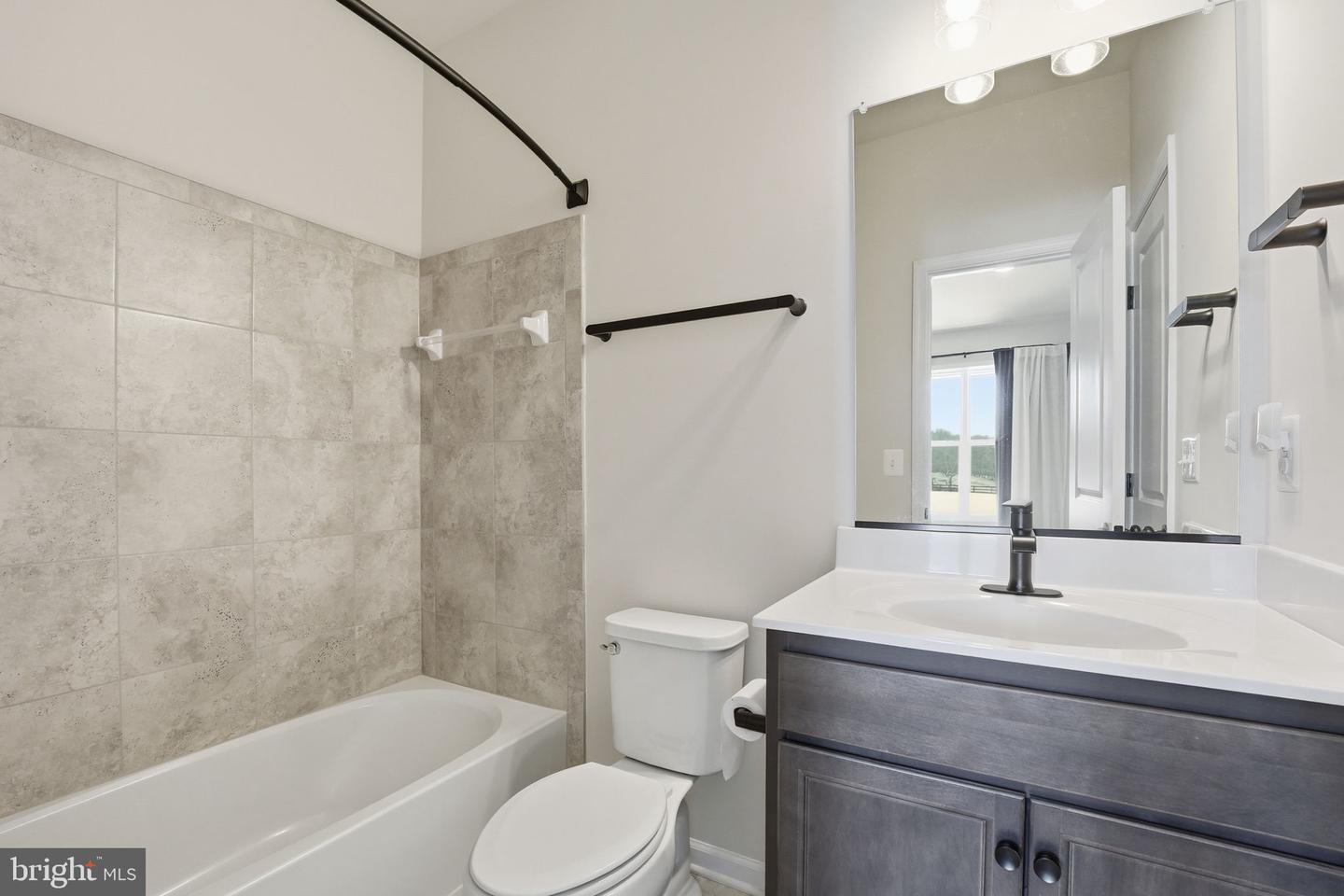 10580 Manley Rd Property Photo 32
