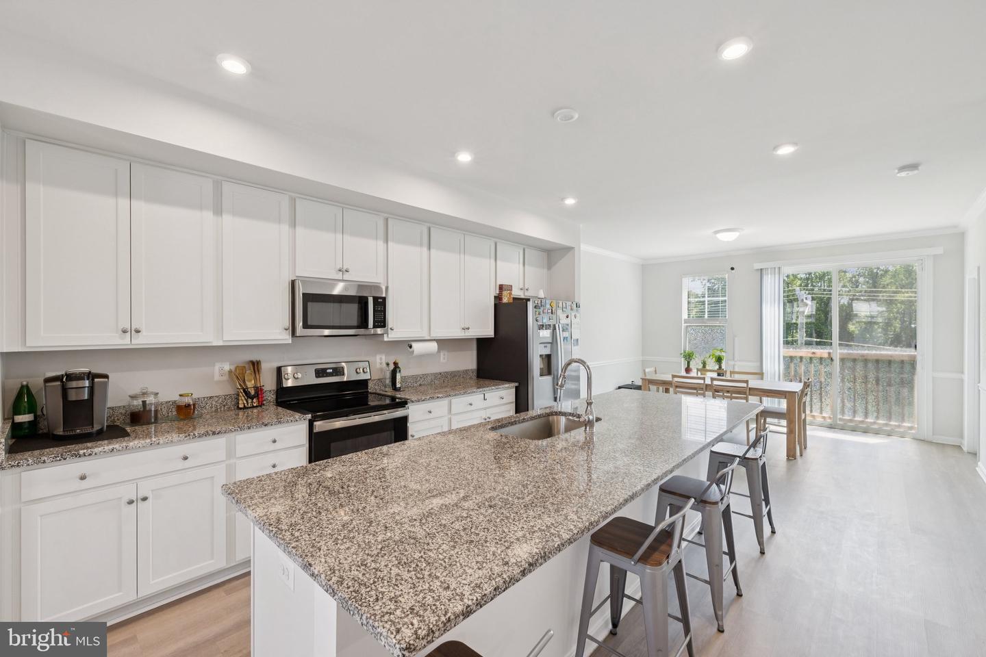 18255 SUMMIT POINTE DR
