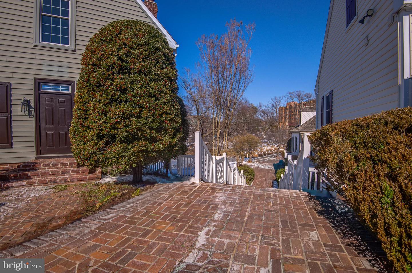 13000 Harbor Dr Property Photo 3