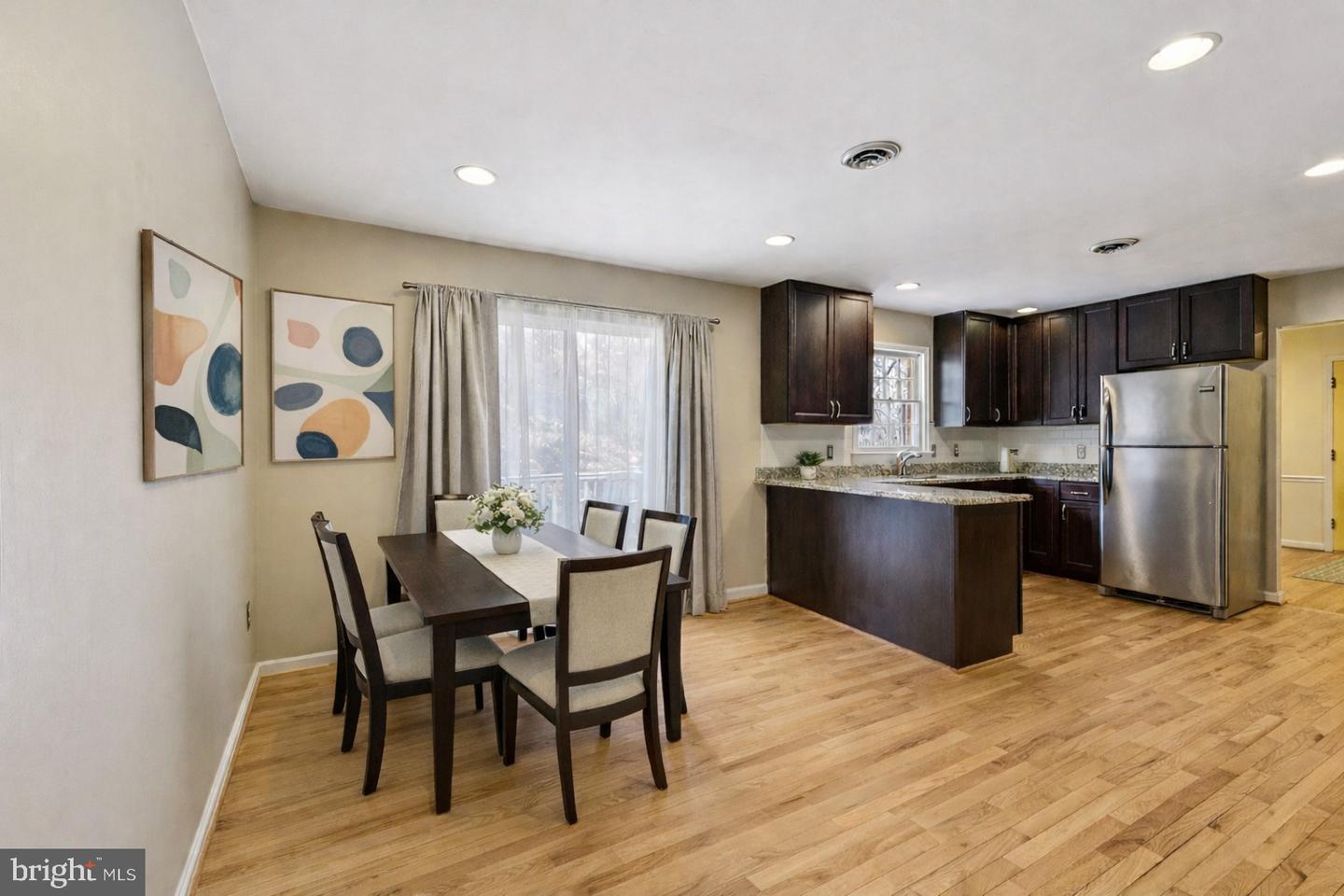 11430 Harton St Property Photo 4
