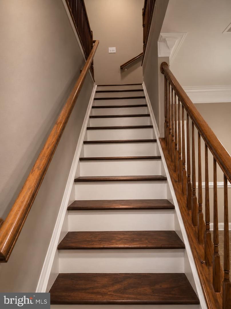 14847 Cloverdale Rd #86 Property Photo 5