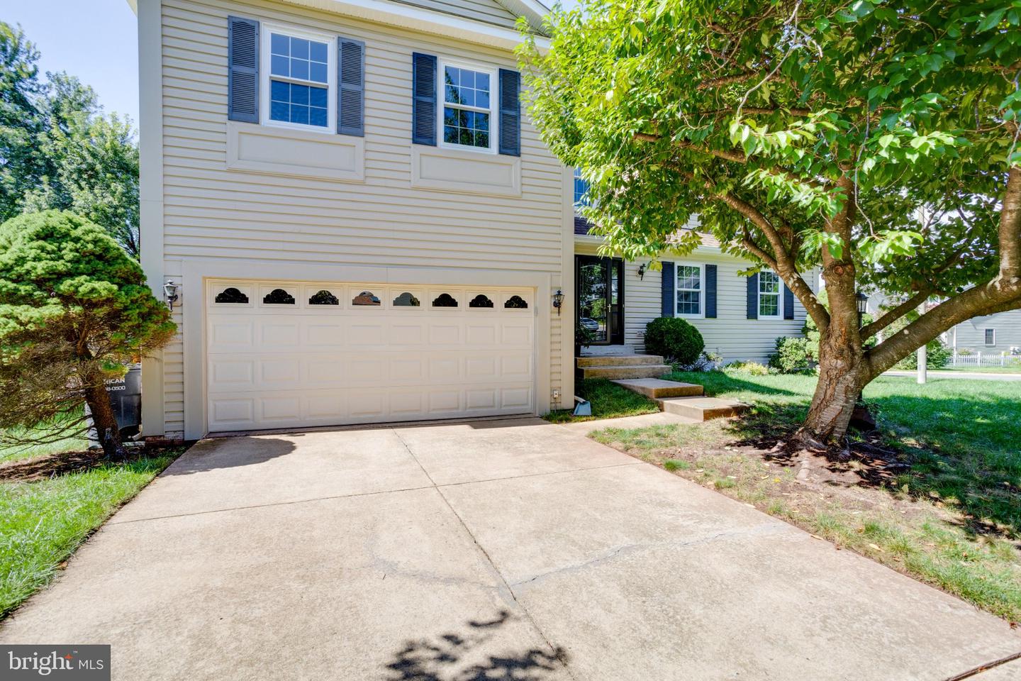 10400 Labrador Loop Property Photo 4