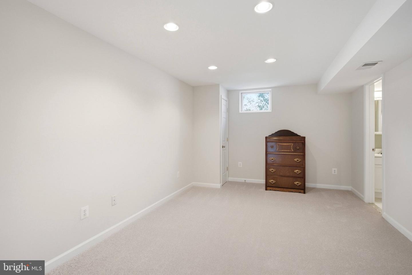10400 Labrador Loop Property Photo 26
