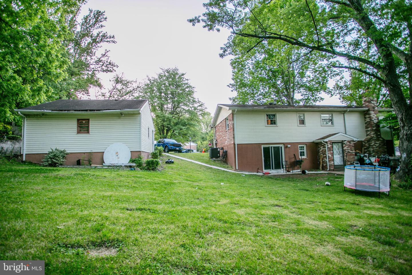 14810 Edgewater Dr Property Photo 21