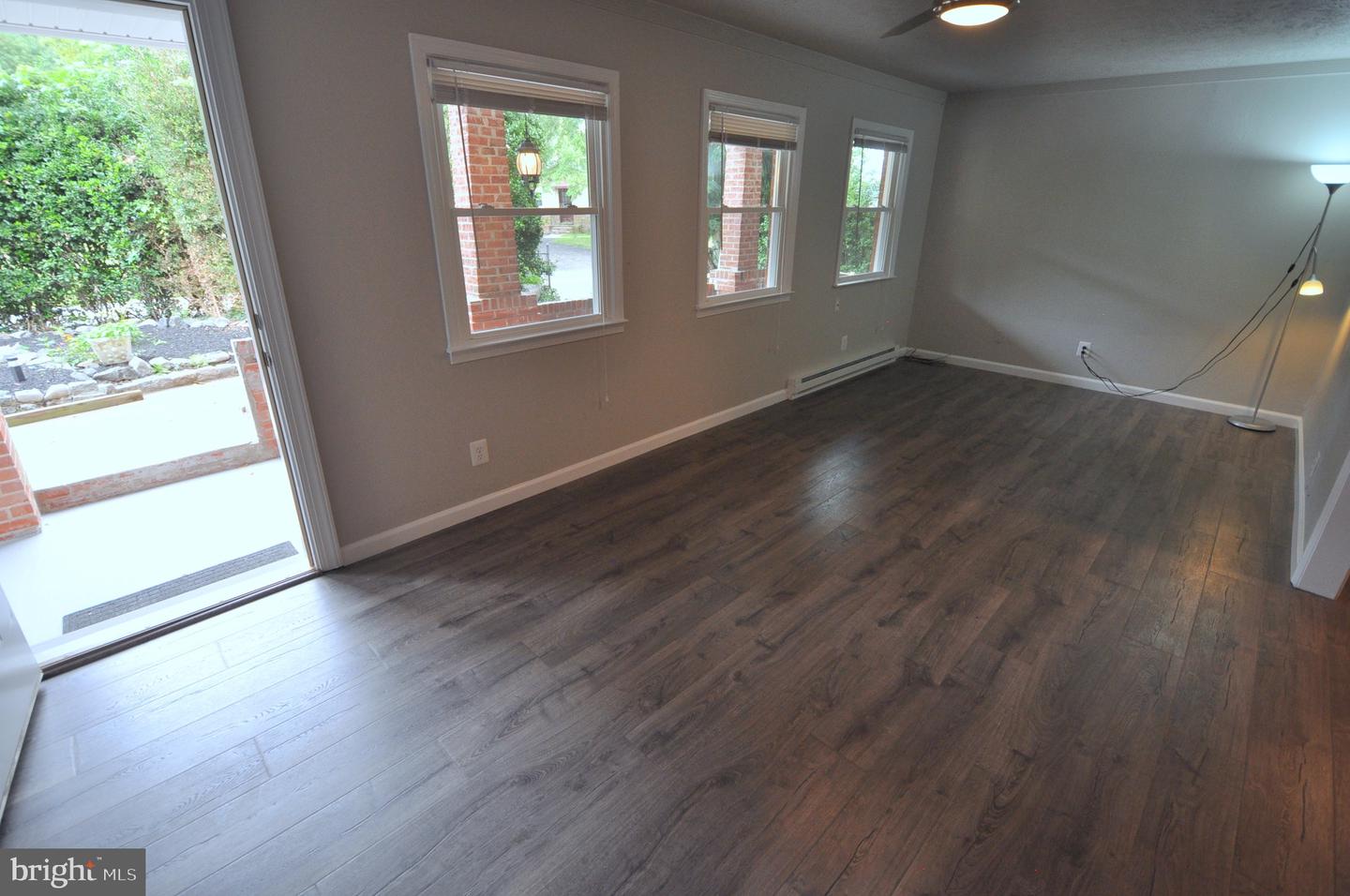 17810 Batestown Rd Property Photo 6