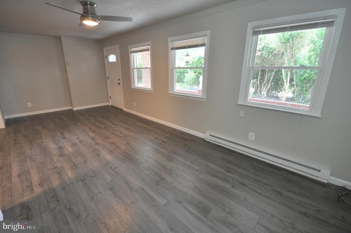 17810 Batestown Rd Property Photo 10