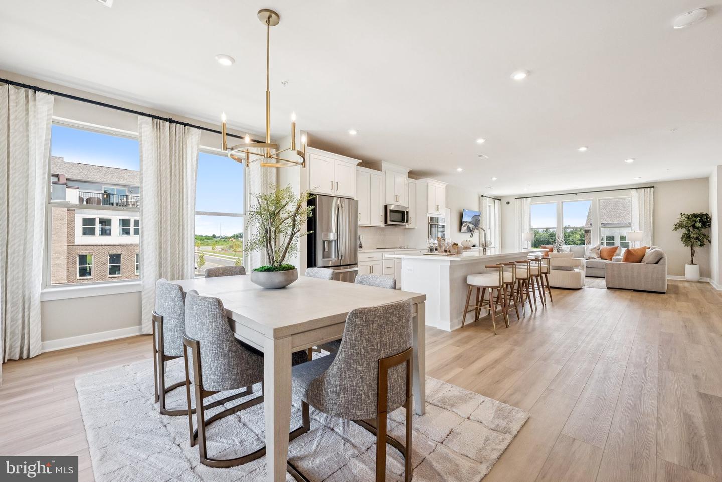14039 Onyx St Property Photo 8