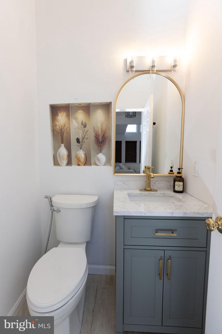 14387 Newbern Loop Property Photo 4