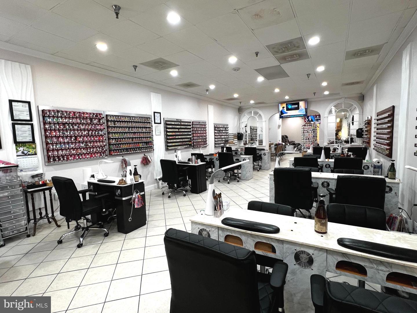 2700 Potomac Mills Cir #suite 766 Property Photo 6