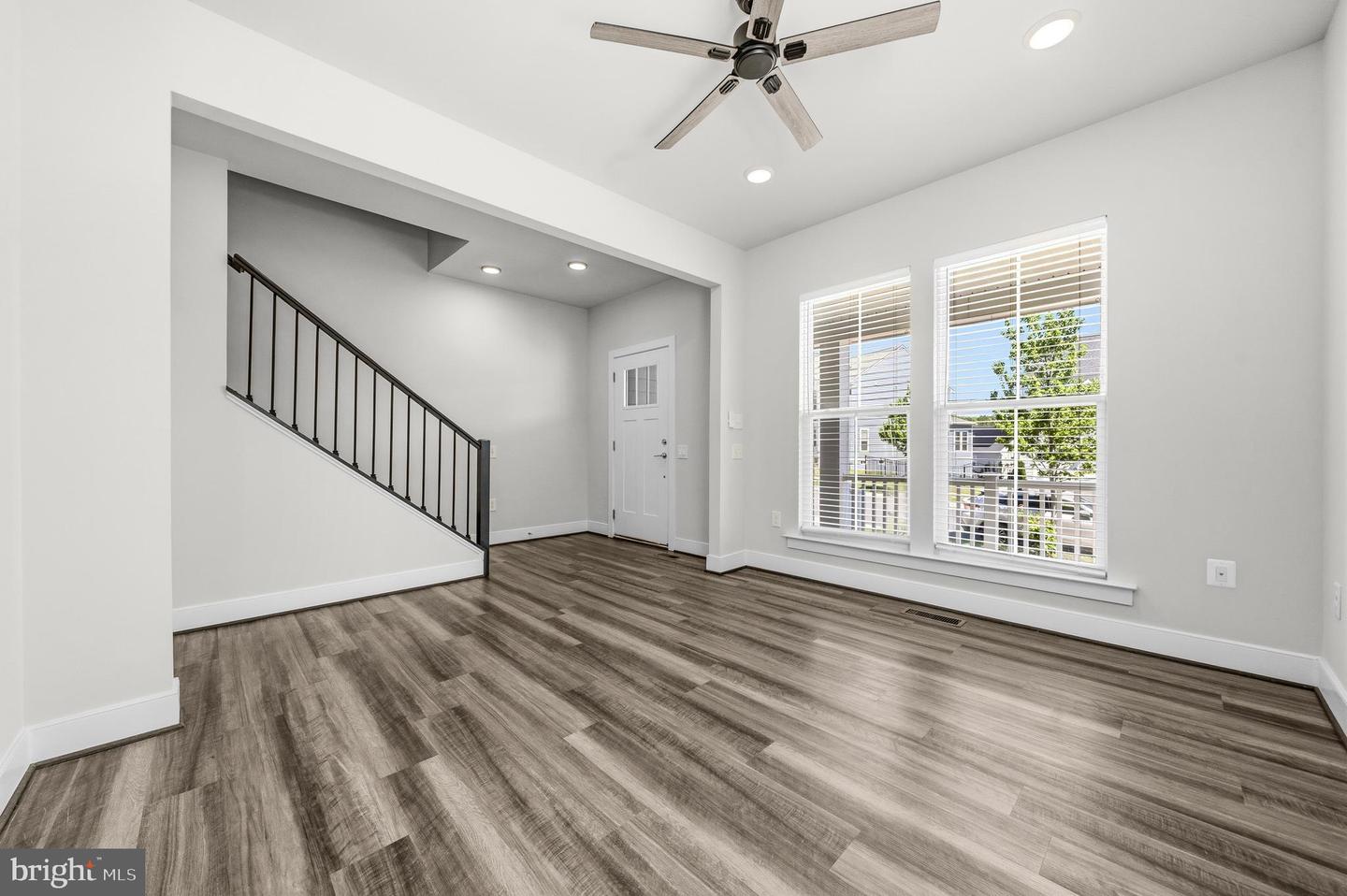 2020 Silver Sycamore Ln Property Photo 11