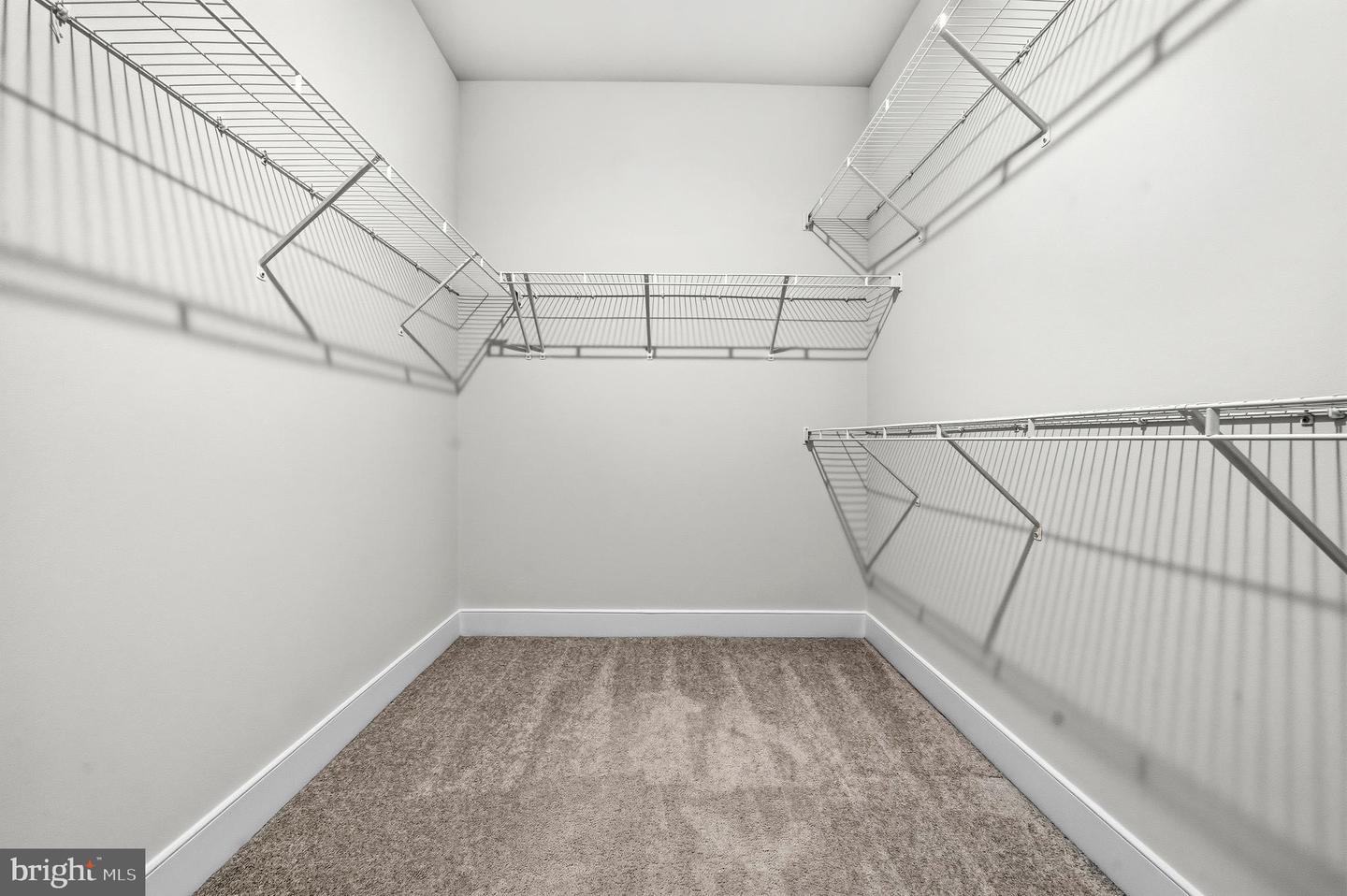2020 Silver Sycamore Ln Property Photo 38